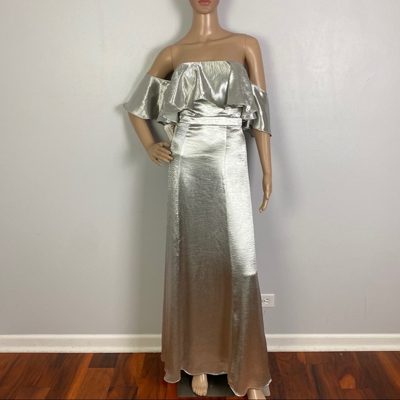NEW FAME AND PARTNERS SILVER METALLIC RUFFLE GOWN - Picture 2 of 9